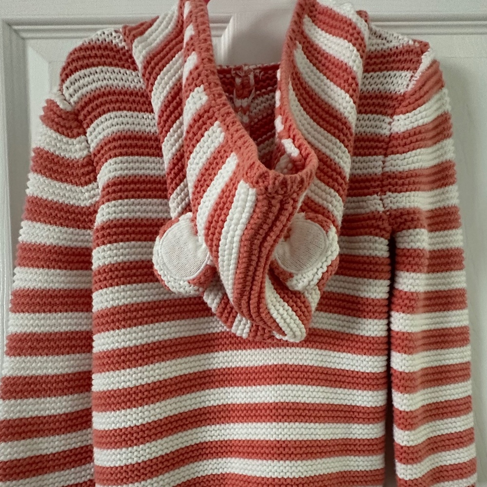 Max Studio Baby Girls 4T Sweater – White & Orange Stripes with Wood-Look Buttons - Picture 4 of 5